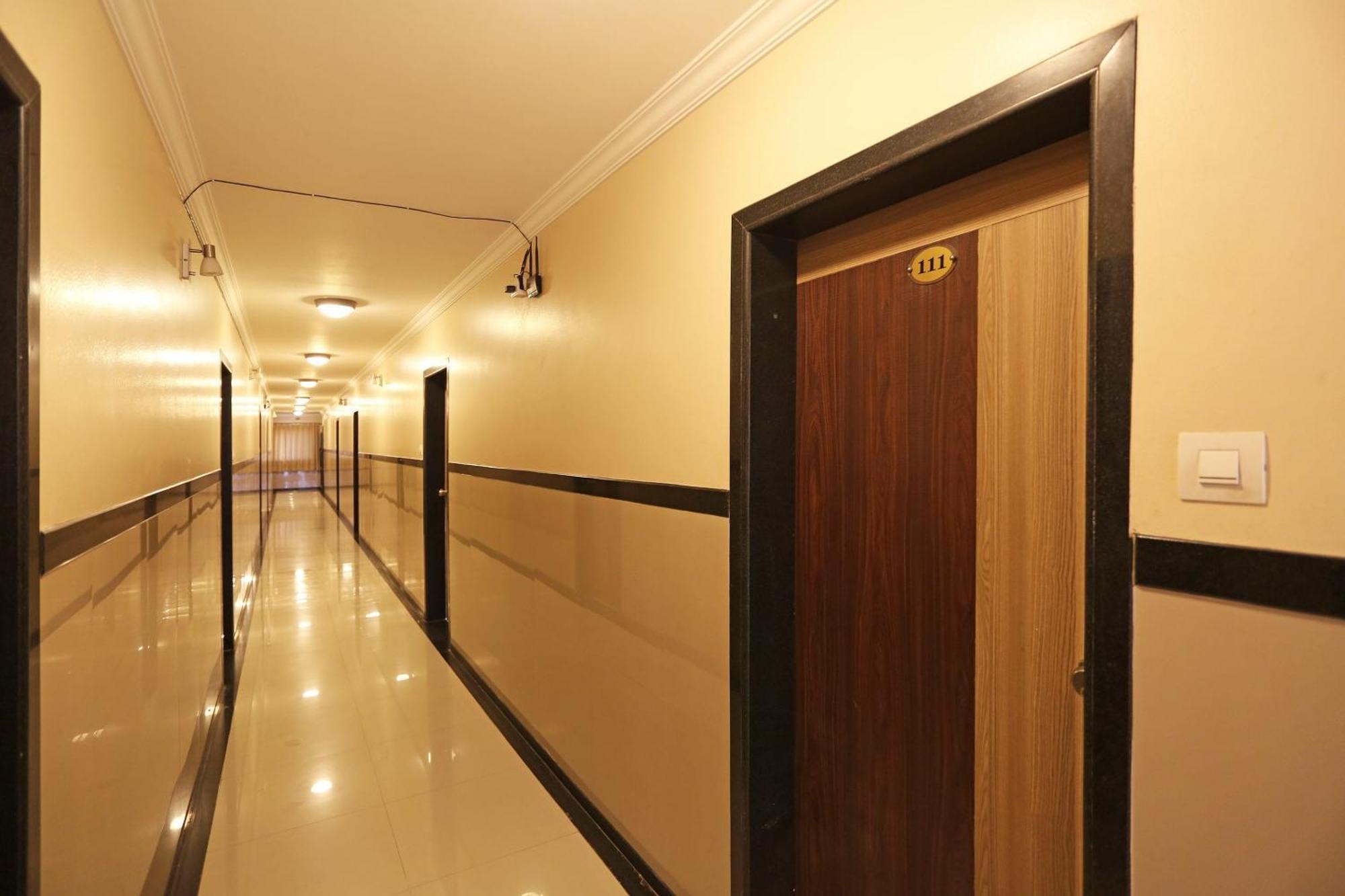 Spot On Hotel Sai Pancham Shirdi Buitenkant foto